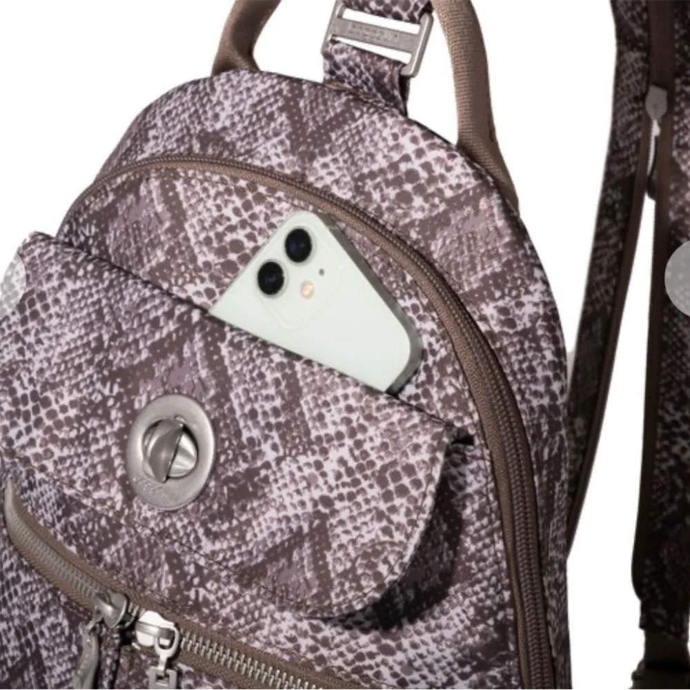 Naples Convertible Backpack brand new gorgeous ⭐️